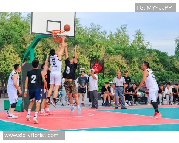 沙萨基迎战里昂期待精彩对决双方球员状态火热斗志昂扬 沙萨基迎战里昂期待精彩对决双方球员状态火热斗志昂扬