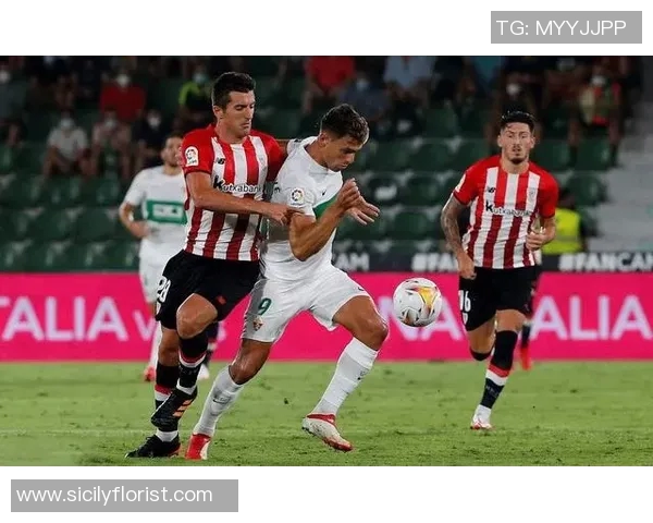 埃尔切主场迎战加的斯双方争夺关键三分的激烈对决